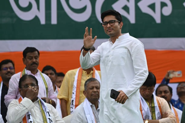 TMCinHistory's tweet photo. 🕒 2023

On this day of 29th March in 2023, @abhishekaitc  addressed a rally at Shahid Minar in Kolkata during a Trinamool Chhatra Parishad protest against the alleged financial embargo by the Centre. https://t.co/y2txUAjAdd