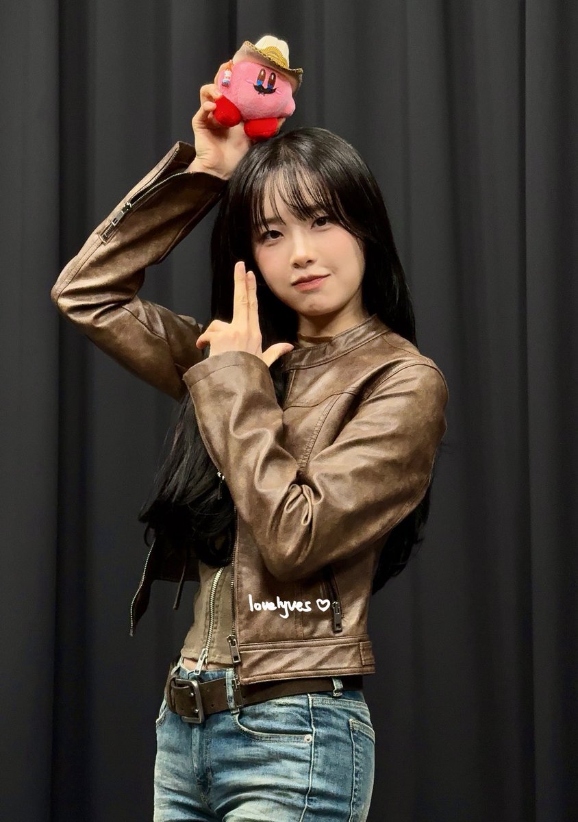 lovelyves ♡ tweet media