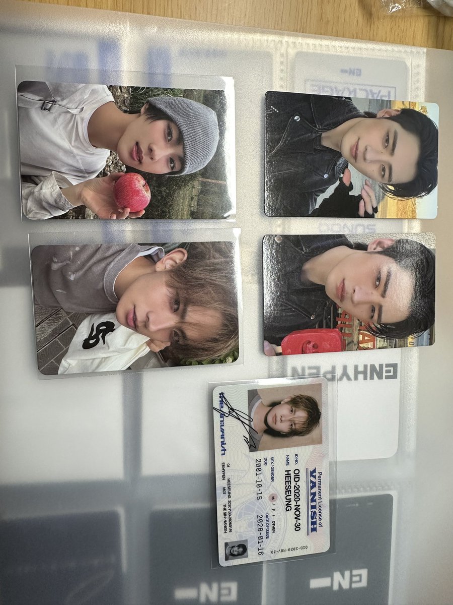 カワウソ tweet media