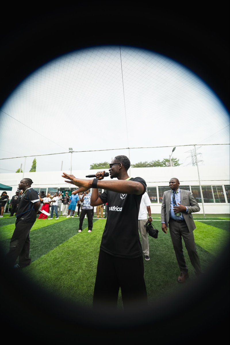 Sir Eazi tweet media