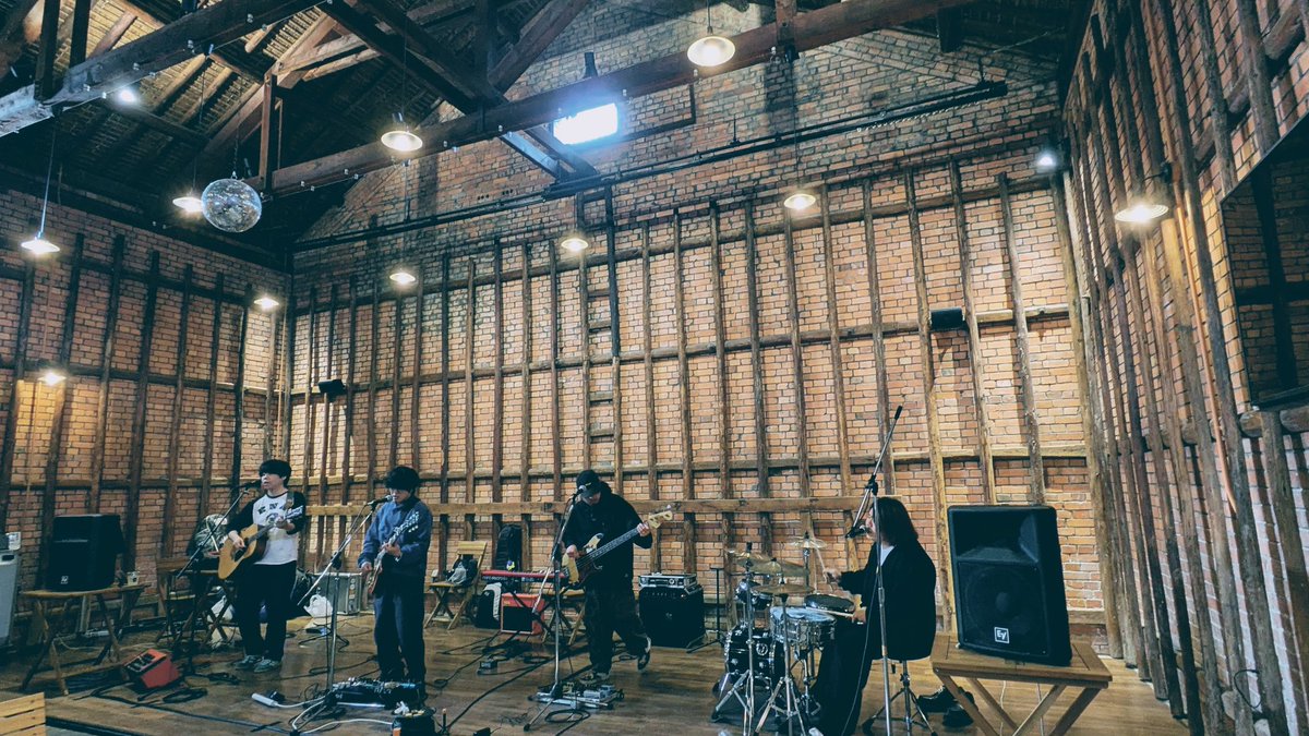観音寺オープンマイク始まってます！
山地蒲鉾音楽堂、素敵すぎ。
