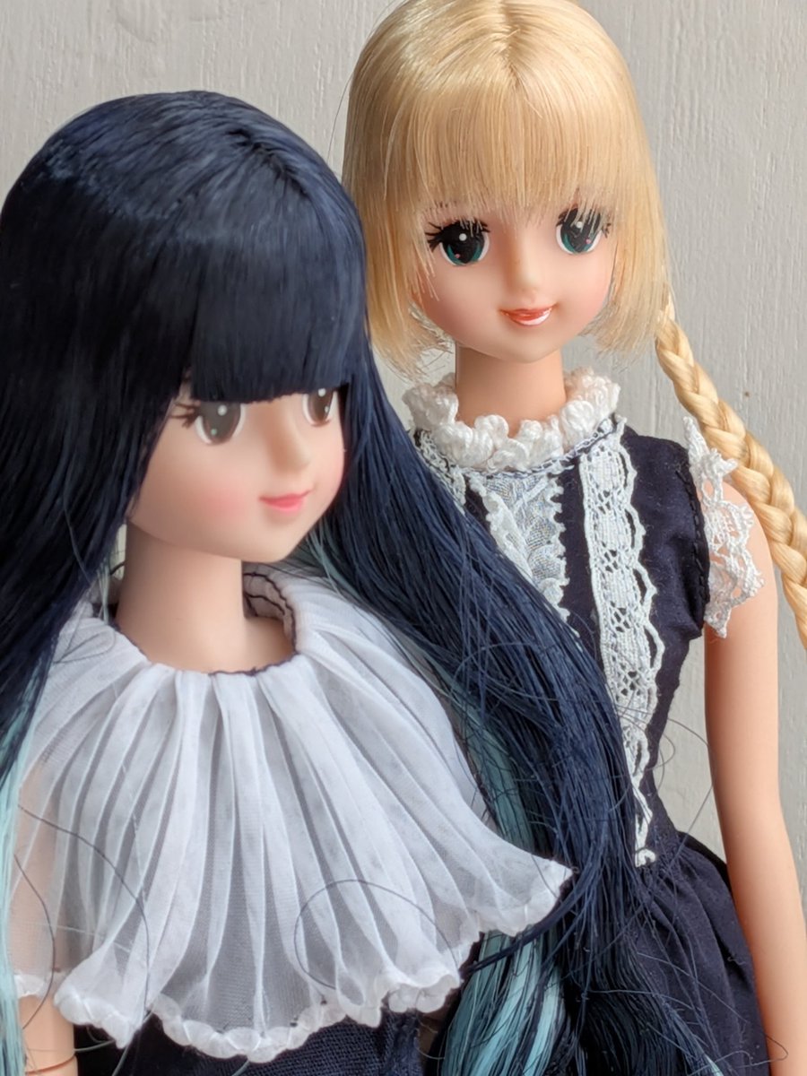 アールエフ tweet media