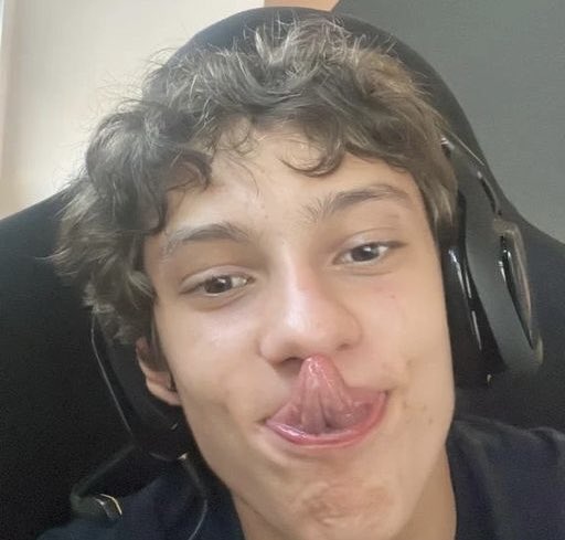 F1network tweet media