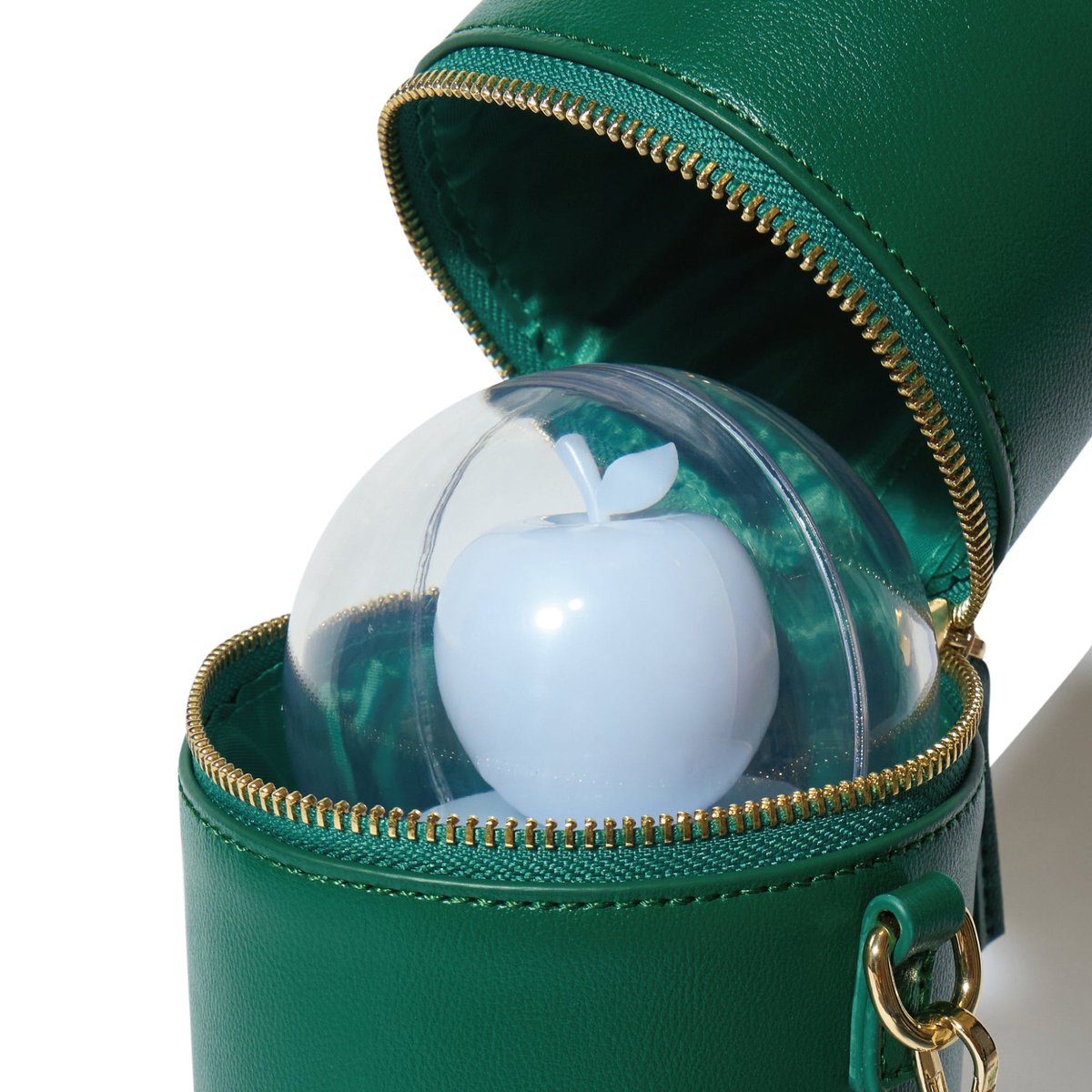 MGA_M10YEARS's tweet image. 🍏✨ #MrsGREENAPPLE ライトスティックバッグ登場！✨🍏

推しのライトスティックを大切に持ち運べるスタイリッシュなバッグ 🎶💚
ライブやコレクションにぴったり🎤🌟

🛒 Amazonはこちら → [amzn.to/410iFRi]

💫 数量限定！お早めにチェック✔️

#MGA #ライトスティックバッグ #ミセス