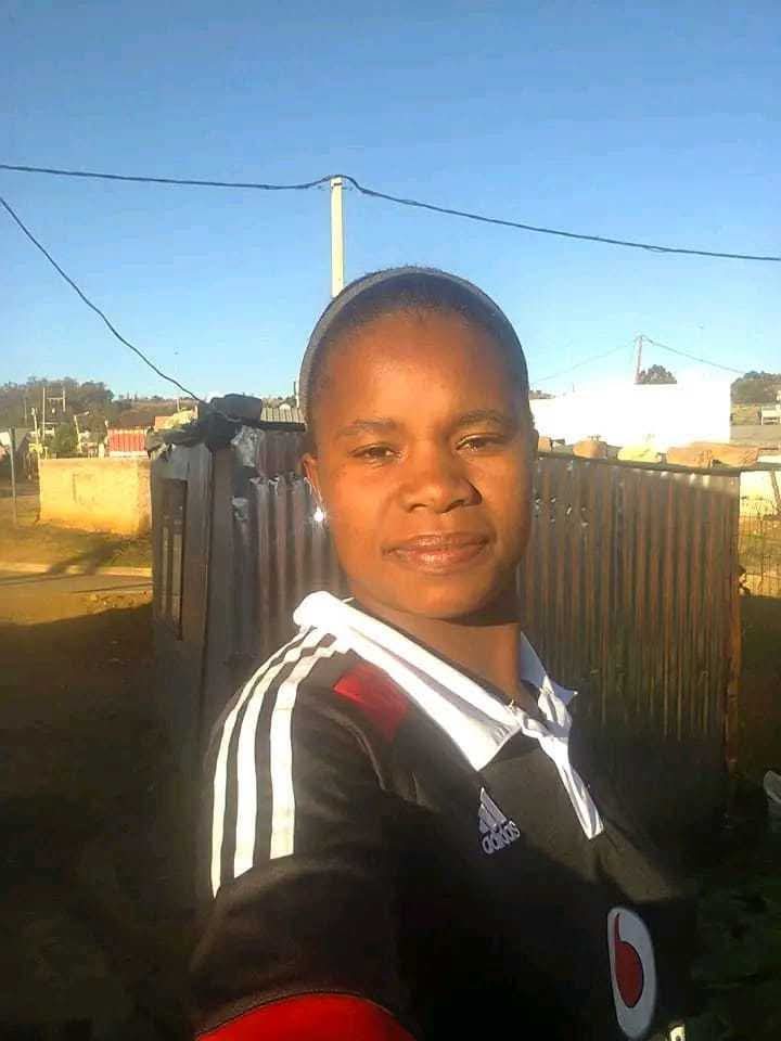 Hi admin please help. This lady here I mistakenly sent her money (R4500) that I was to be for my wife.  I later spoke with her asking her to return it, she said ok and now it's been a month still nothing. I went to <a href="/CapitecBankSA/">Capitec</a> branch they couldn't help me even the Police