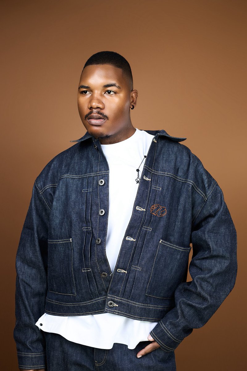 Collins Timbela💜 tweet media