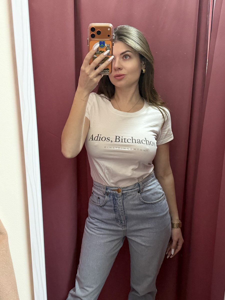 Аліна Марченко tweet media