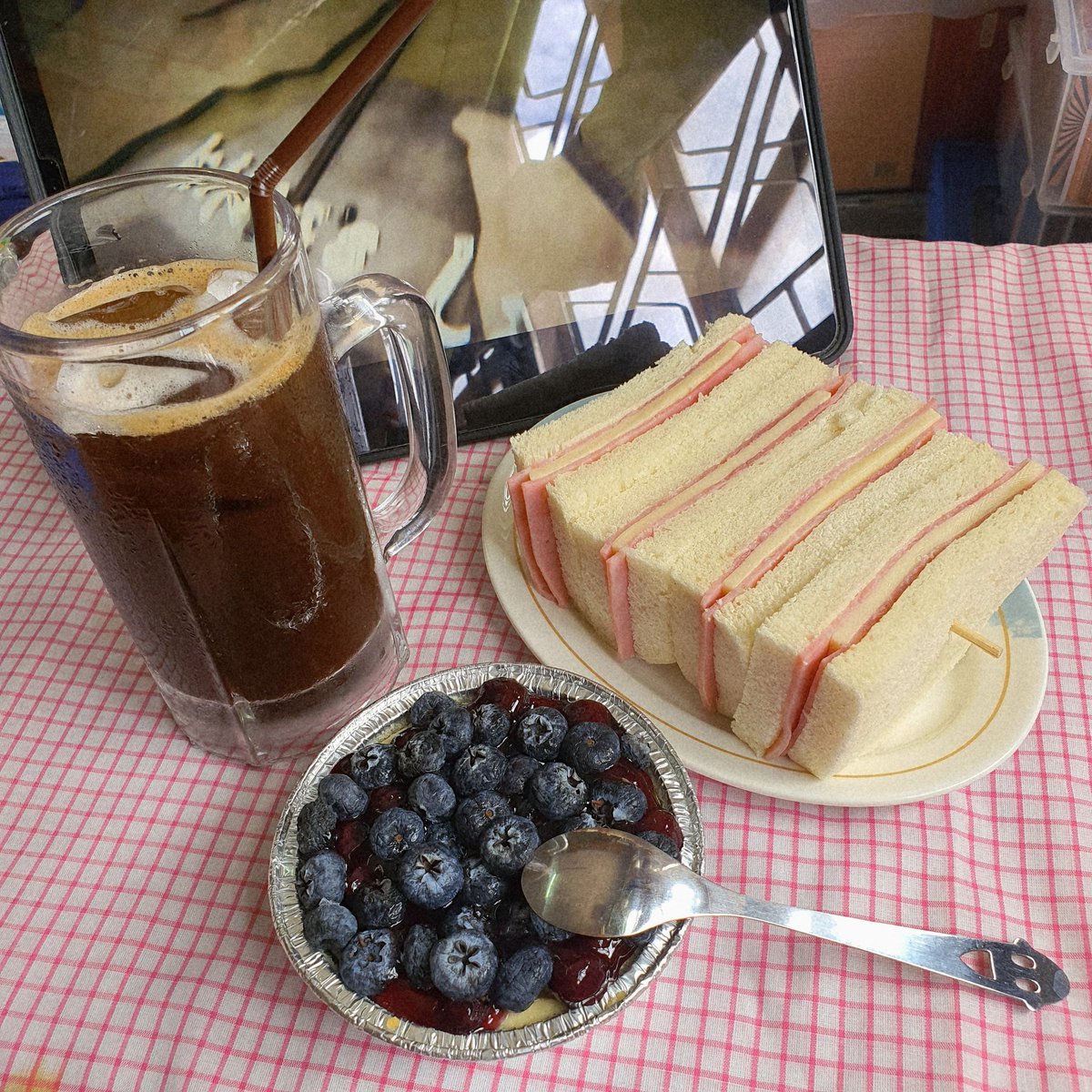 เมย์เหม่เม่เม้เหม tweet media