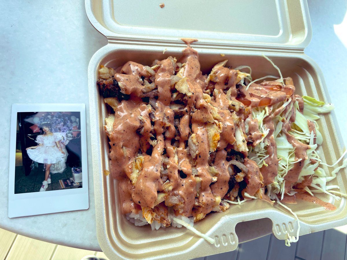 ainyan7777's tweet photo. ケバブ〜🥙 https://t.co/JZNvrUf5b9