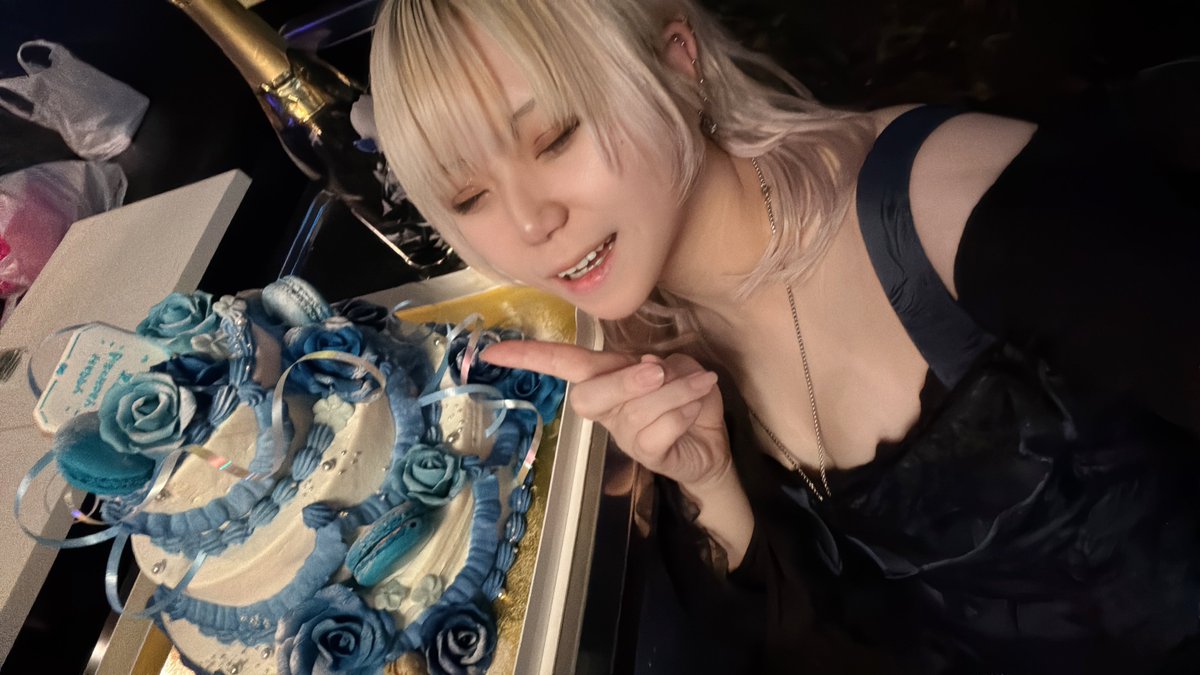 kaworu_0331's tweet photo. 生誕祭おつかを〜‼️
今日の為に集まってくれたｶｦﾗｰ達よ
みんな可愛かったよ〜‼️

オリシャンも沢山入れてくれてありがと
もし良かったら来年の夏生誕祭も楽しみにしててね❣️🎉

お手伝い出来てくれたゲストの方々
ほんとに助かりました🙇‍♂️
サポートしてくれた運営の方もありがとうございます😭
生誕祭無事に終了できたのはみんなのおかげです。
ほんとにありがとう😭