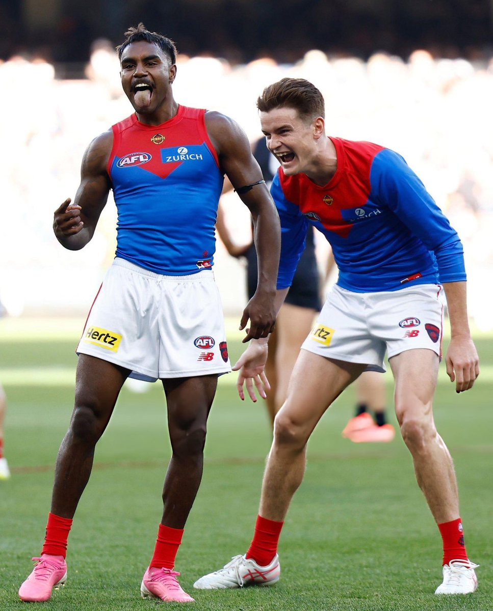 Demonland tweet media