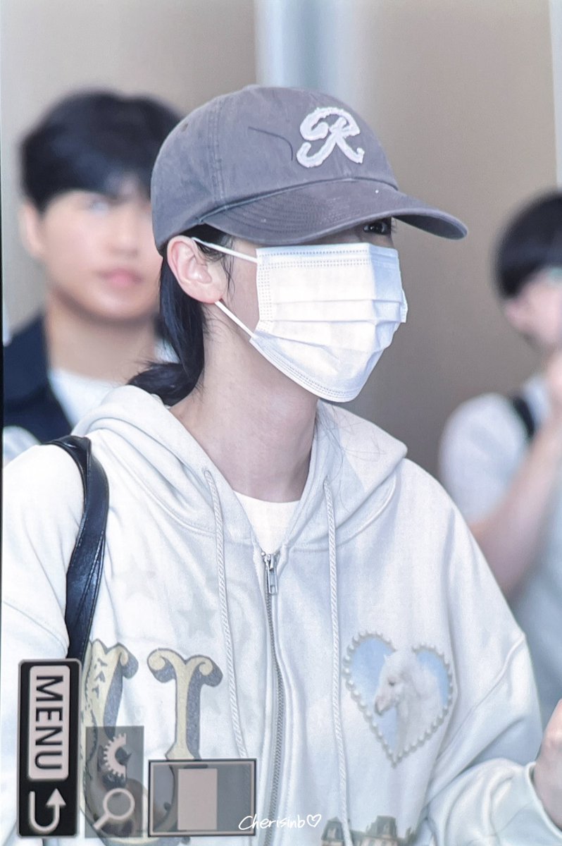 cherisinb tweet media