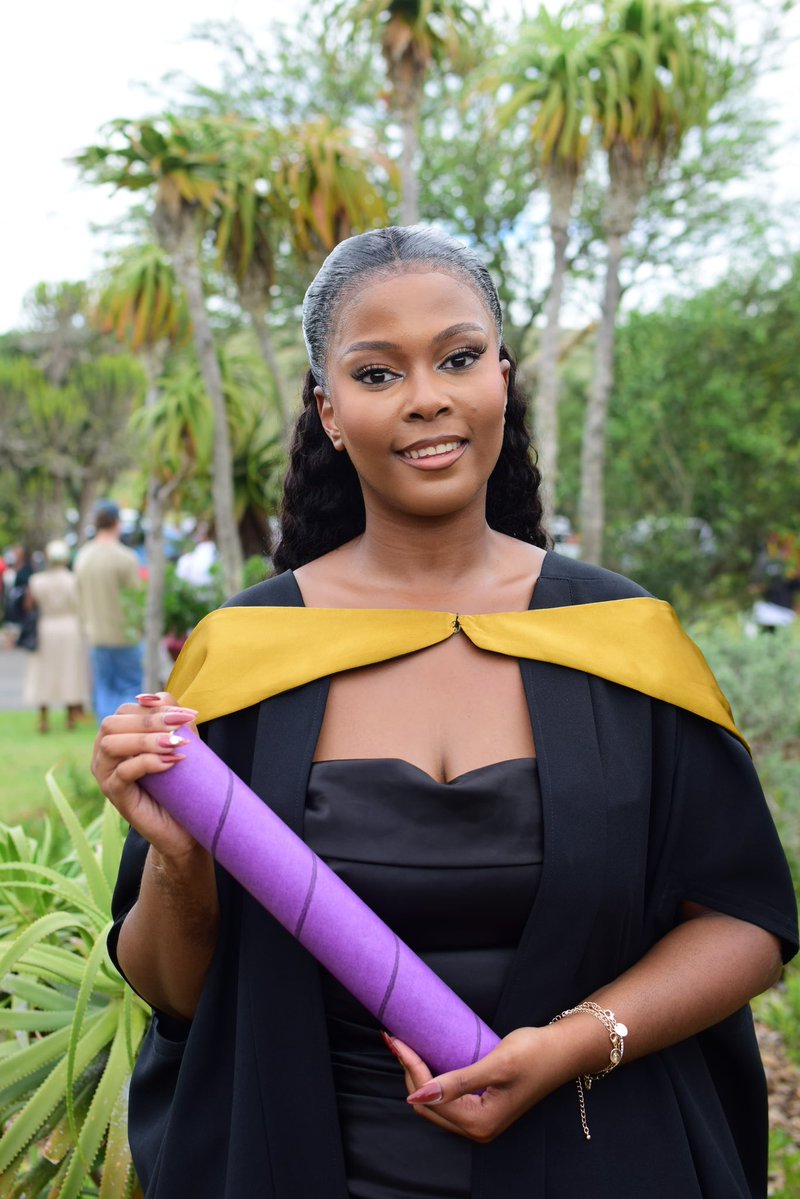 Makhoza💜. tweet media