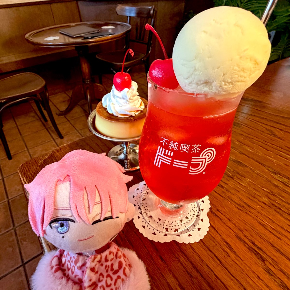本日のカフェ！☕️

ん？最近見たような…？？