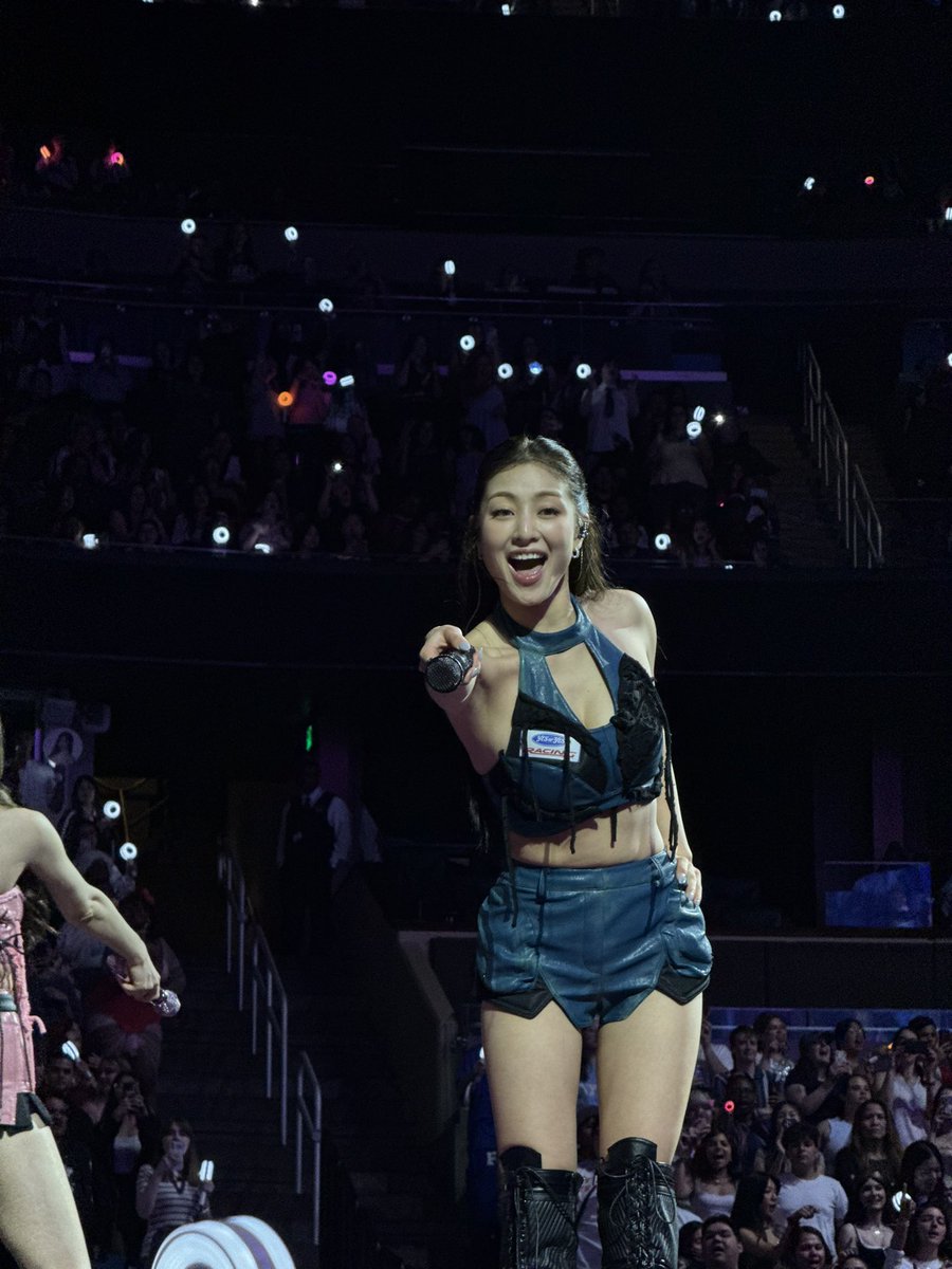 _soul_burn_'s tweet photo. #JIHYO #TWICE #트와이스 #THISISFOR
#TWICE_THISISFOR_WORLD_TOUR
#TWICE_THISISFOR_WORLD_TOUR_IN_ORLANDO https://t.co/hS5cogI7x5
