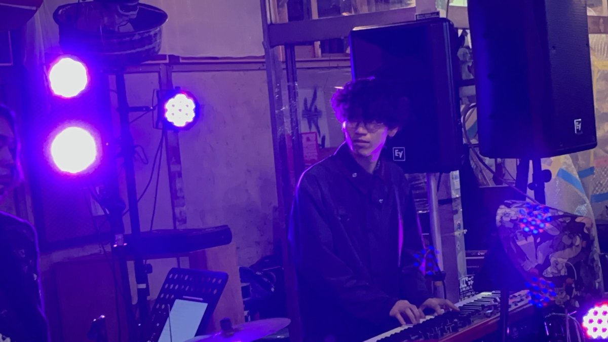 10wj0's tweet image. 名古屋城からほど近い #金城市場 へ移動。ここは初めての場だけどGoogleマップに頼らず大体の見当つけてバイクでウロウロ移動して何とか発見。
DJタイムからのライブを堪能。少し最後は残念でしたが楽しい時間でした。まだ僕の知らない世界は沢山あるだなと。
#saccharin #スーパー登山部