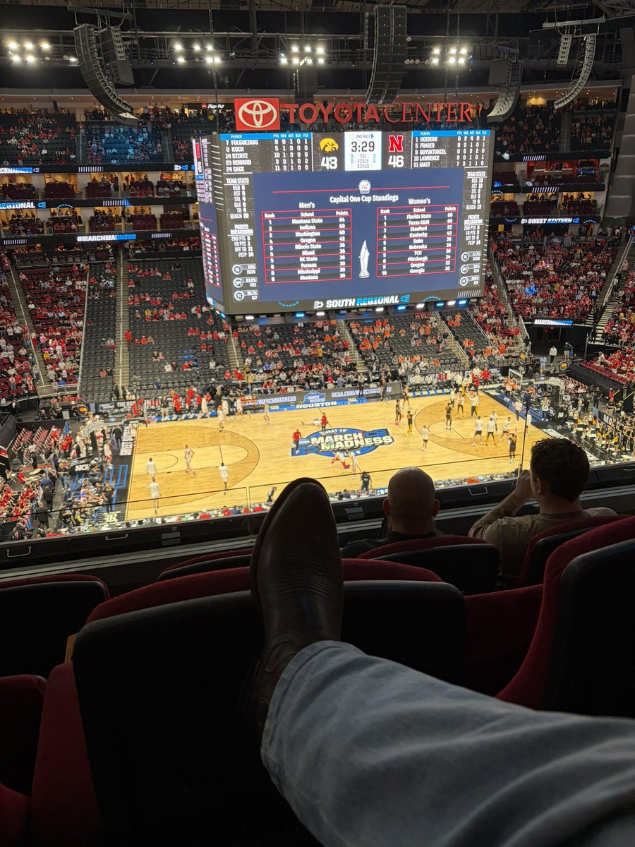 TheRealLESGuy tweet media