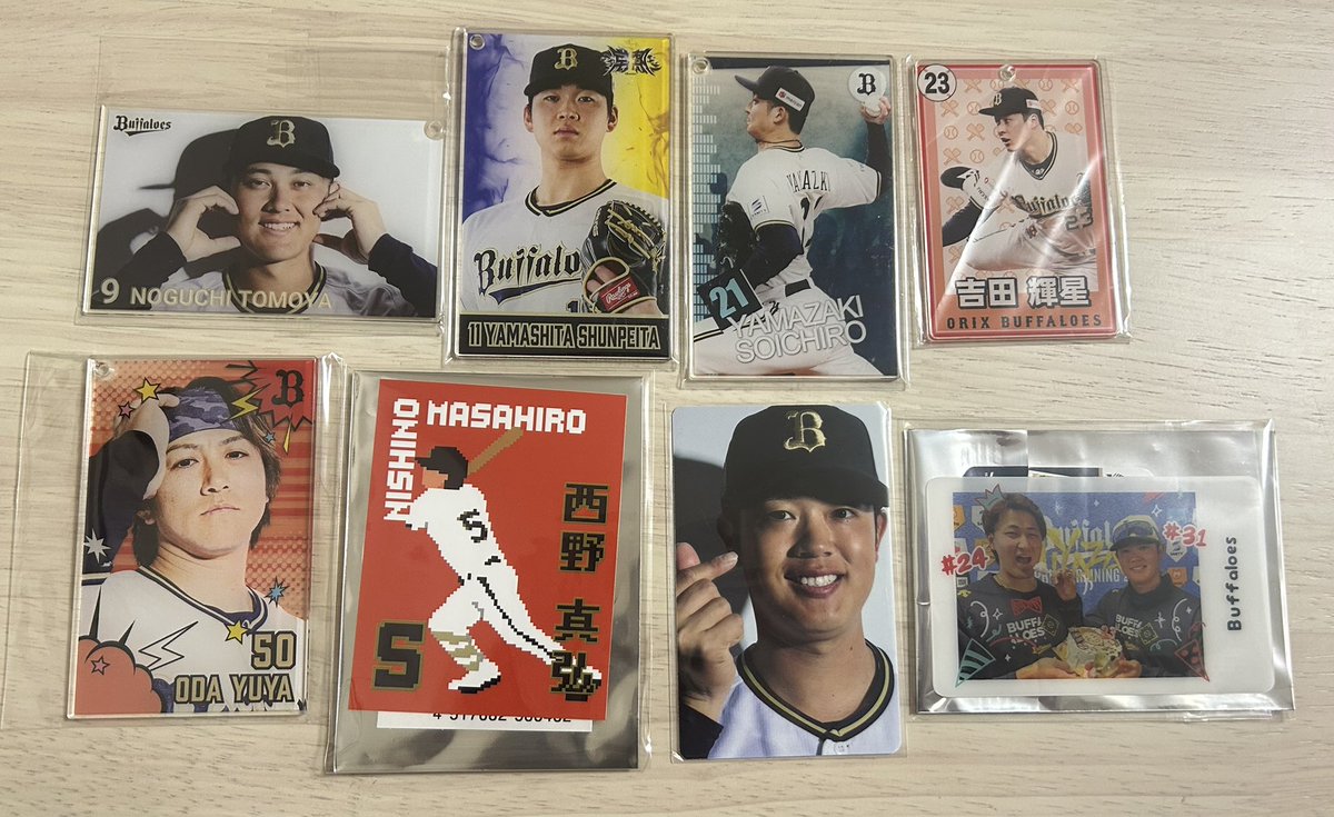 グッズ取引 tweet media