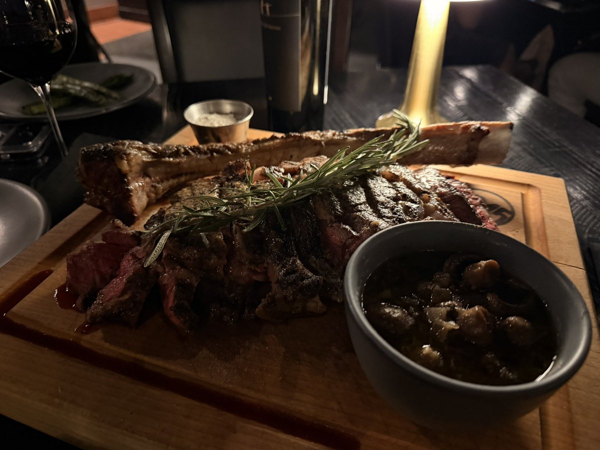 Daniel Arango tweet media