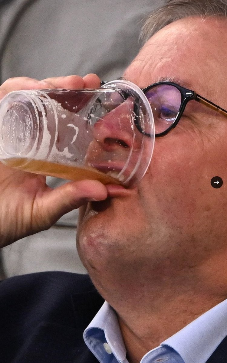 Rob Smith tweet media