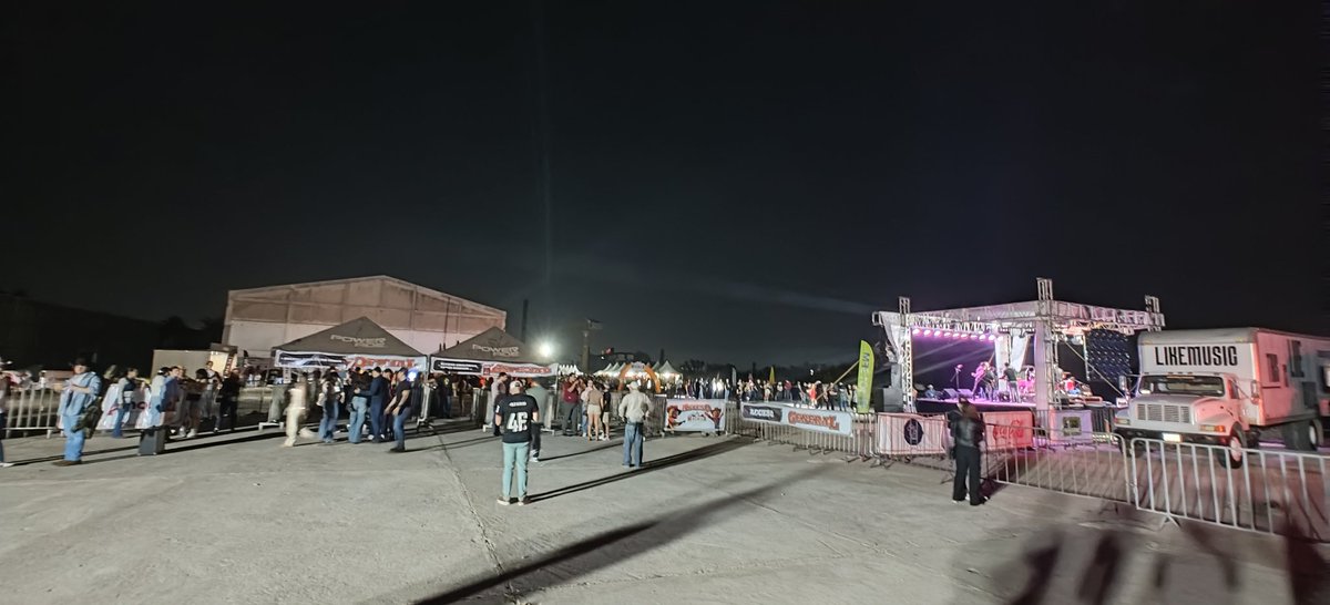 Los Mochis Out Of Context tweet media