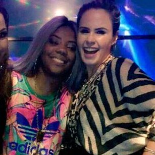 Ludmilla Gallery tweet media