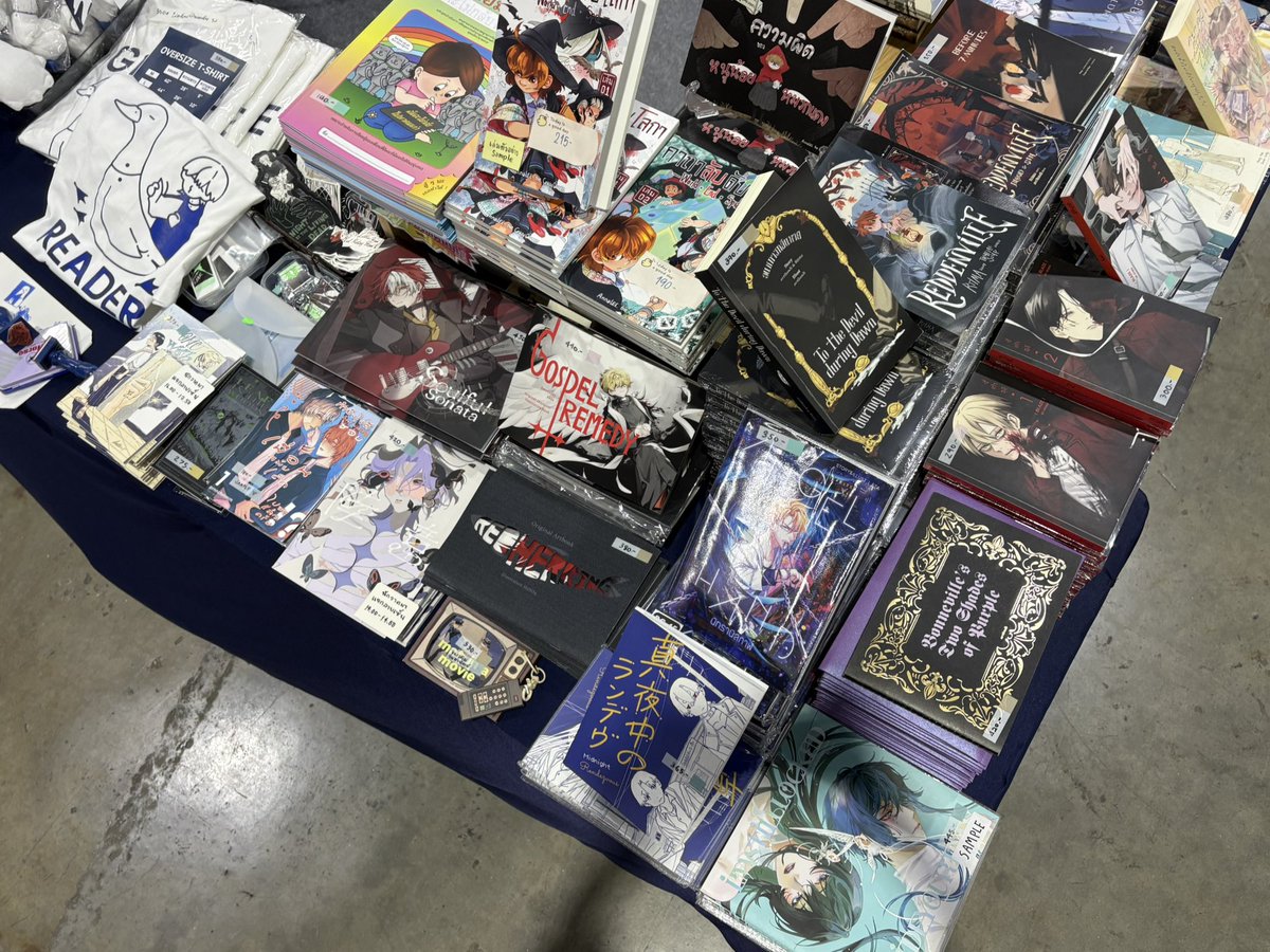 ที่ H41 นอกจากจะมีหนังสือของหารค่าสำนักพิมพ์แล้ว (5 เล่มน่ารัก ๆ) ที่เหลือก็เป็นของเหล่านักเขียนนักวาดอิสระชาวไทยหมดเลย!? 

ถ้าอยากรู้งานคนไทยเจ๋งขนาดไหน มาให้สตาฟป้ายยาได้หมดเลยนะคะ 🙆‍♂️🤍