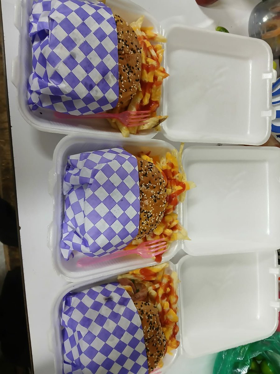 Vic&Yessi tweet media