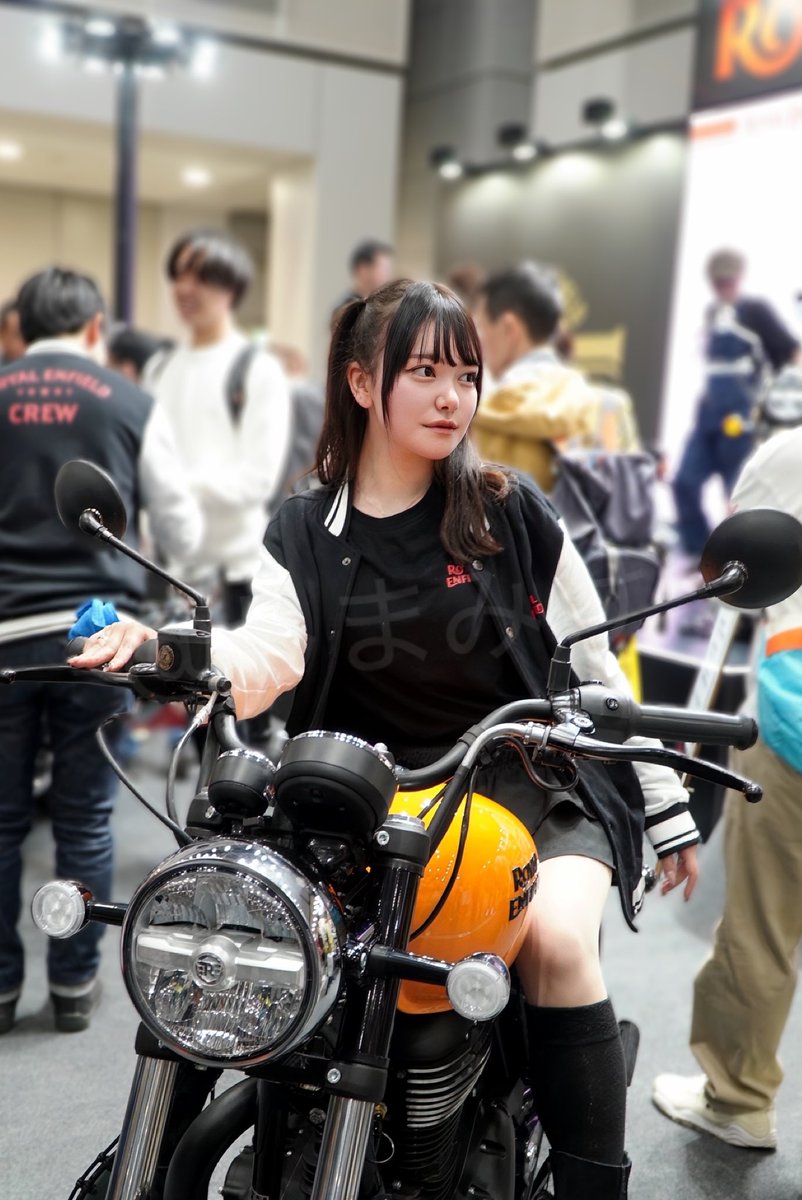 しまみけ tweet media