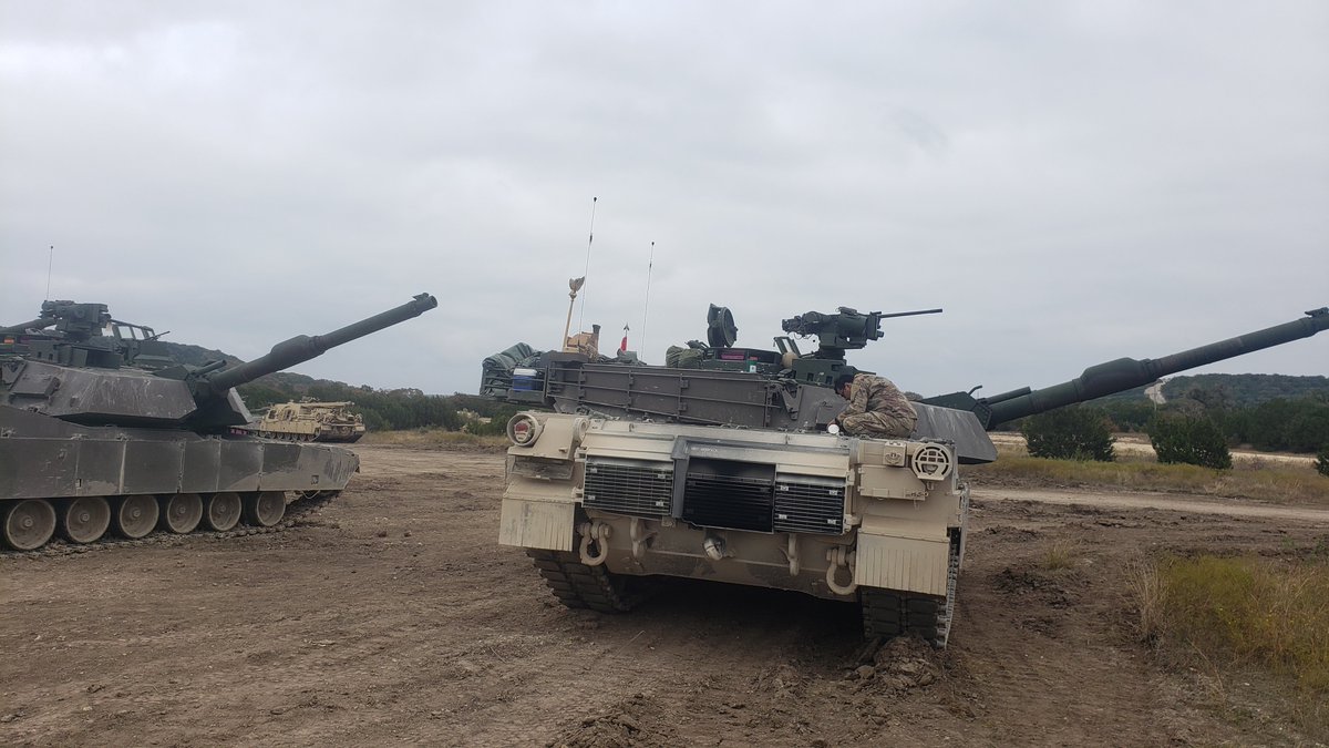 Cav Senpai tweet media