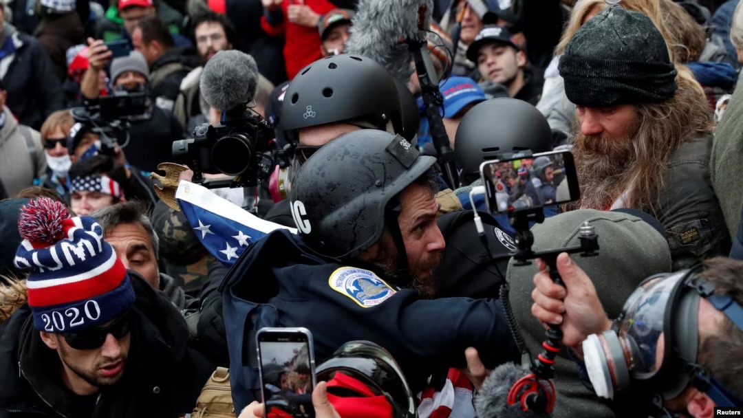 Bob Johnson tweet media