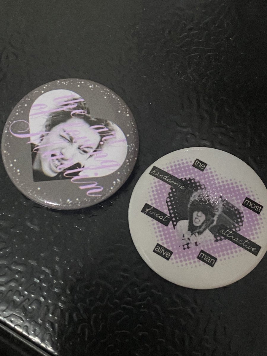 chan_n1na's tweet photo. freebies by @lovablecart udh datang pinnya lucuu bgttt plss, thank uu kakk lovyuu https://t.co/UwqpARilGN