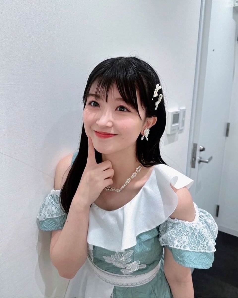 Nicholas Elliott tweet media