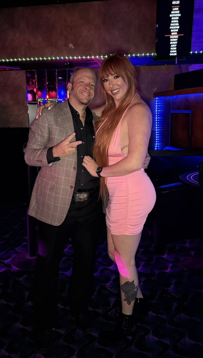 IamMrMikeD's tweet image. The Queen of #Ponynation Brand Ambassador Lauren Phillips @LaurenFillsUp in the house The Pony - Lexington Strip Club @PonyLexington  @theponyusa . #Lexington #Kentucky
