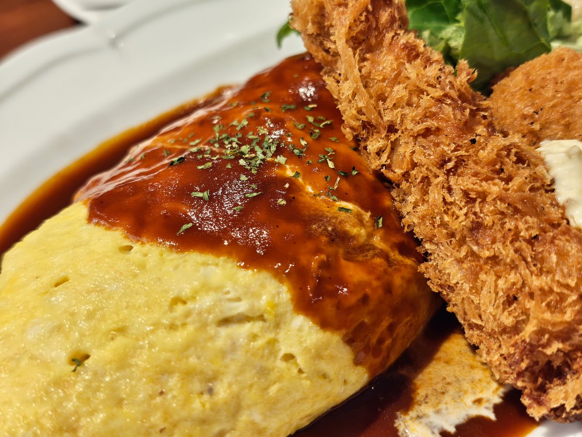 すーまん tweet media