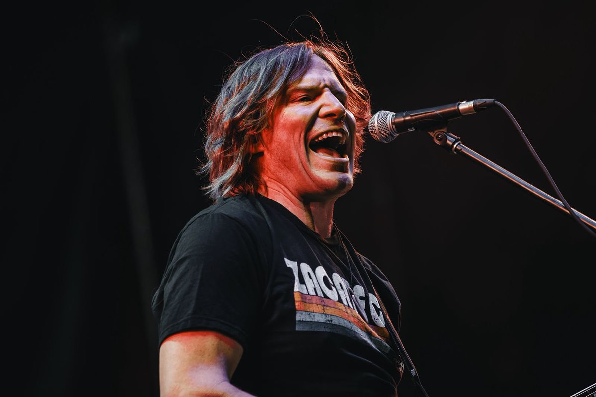 SEDESOL_Zac's tweet photo. 🎶✨ Zacatecas vibra al ritmo de Revisiting Creedence

Una noche llena de energía, música y tradición en la Plaza de Armas, donde familias y visitantes disfrutaron de un gran inicio del Festival Cultural Zacatecas 2026.

#fcz2026 #AñoDelProgreso https://t.co/PwWAa4lMxe