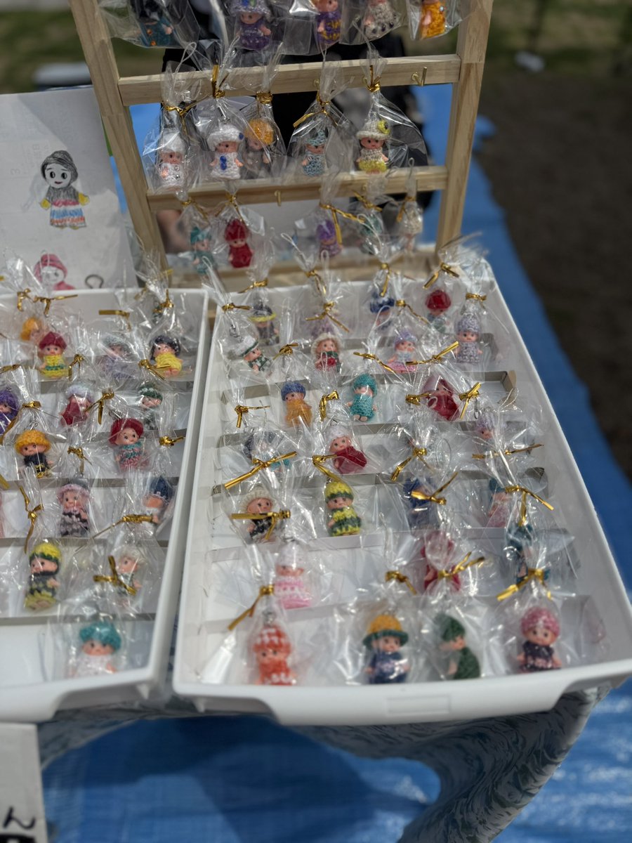 ヨンチャンのハンドメイド「トリゴヤ」が守口の大枝公園でマルシェしてます！

今日はヨンチャンのおばあちゃんと一緒にやってます

良かったら来てあげてください🤗🤗

#トリゴヤ
#ヨンチャン