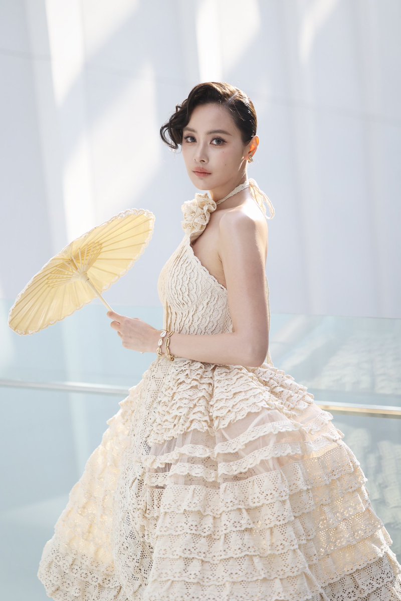 SheBee_iPr tweet media