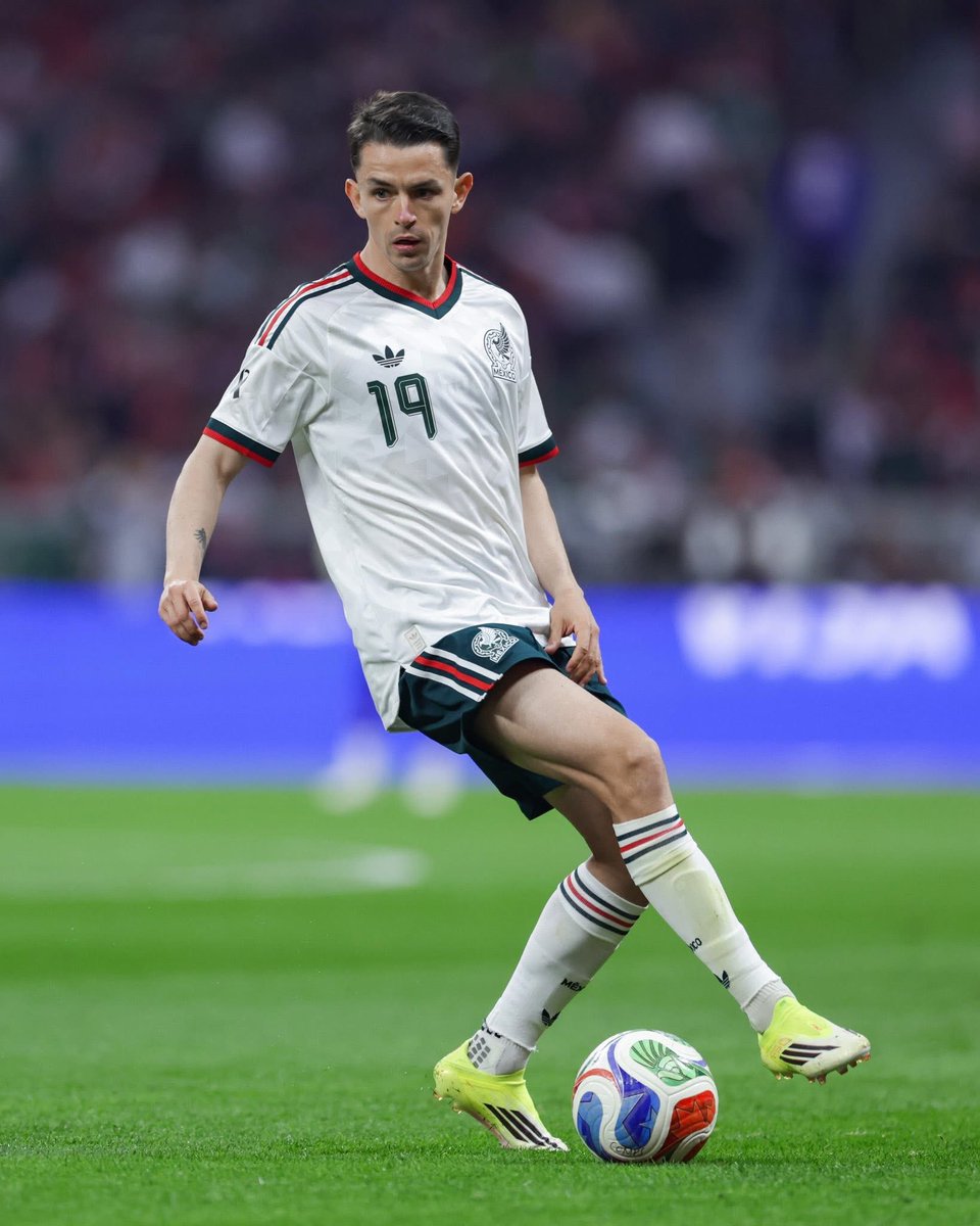 danna ⭑ sevEN tweet media