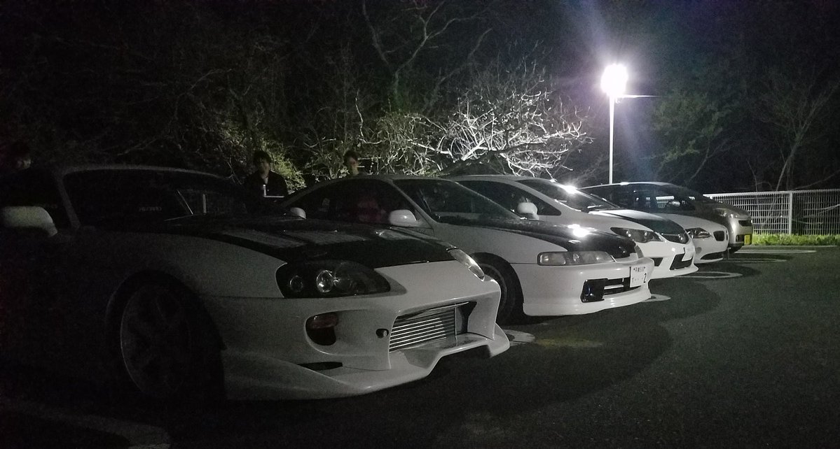 みすちん tweet media