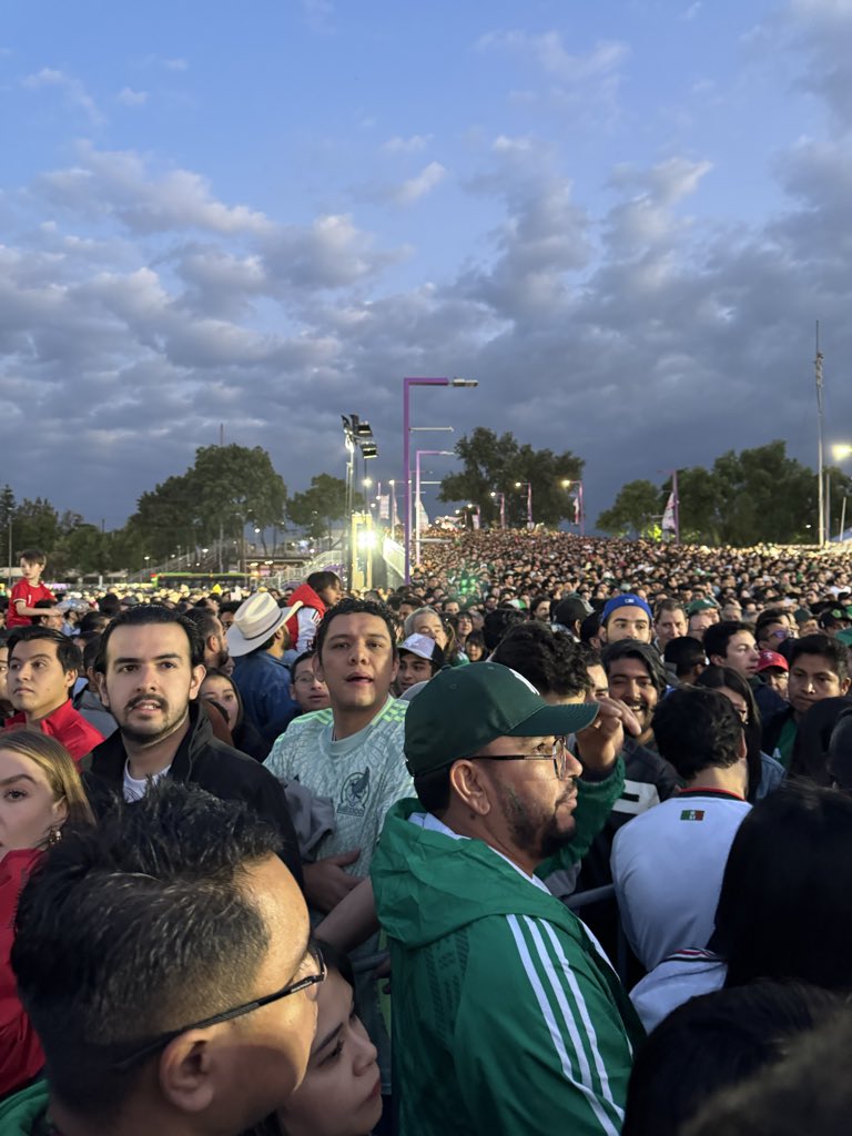 Erika Velasco tweet media