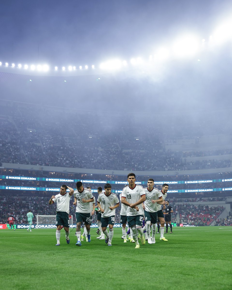 7chuy's tweet photo. México compitió conforme a sus posibilidades ante un rival élite como lo es Portugal. 

Pero con una mejor elección de roles para los mediocampistas, se podía hacer más juego. 

Javier Aguirre sabe armar esquemas desde la inferioridad, pero sigue teniendo mucho margen de mejora. https://t.co/vvzUBUNeD6