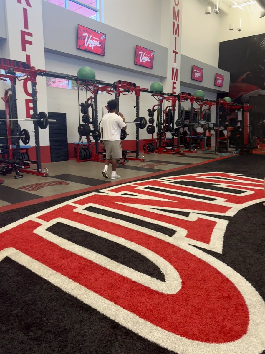 Mekhi Hodge⭐️⭐️⭐️ tweet media