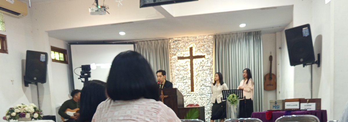 bldbth// tweet media