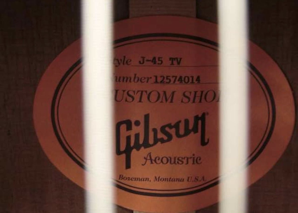 hardoff611's tweet photo. #GIBSON CUSTOM SHOPの1942 BANNER J-45 TVになります✨
この度新プライスにて展示しております♬
もちろんハードオフ高知和泉店のオフモールからもご購入頂けますので、ご興味のあるお客様に一度ご覧頂ければ幸いです😊

オフモール
↓↓↓↓
https://t.co/0zKSOmitqg https://t.co/fbWAavWApa