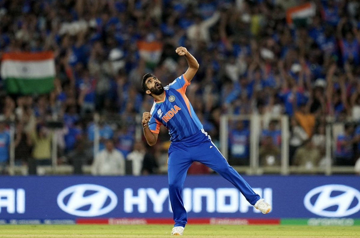 Hello Cricket tweet media