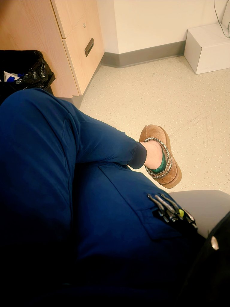 निक्कै वर्ख पो बितेछन् त यता खुट्टा नदेखाको पनि😉