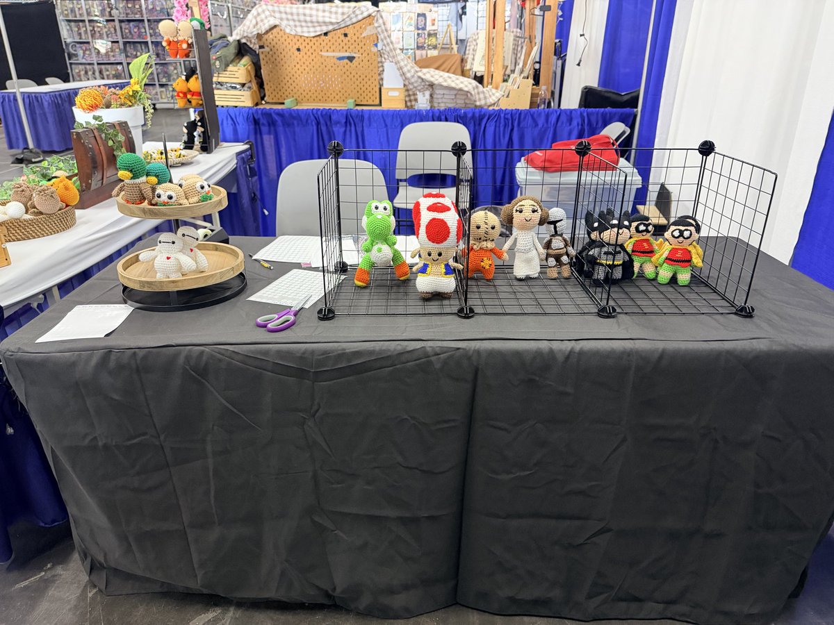 PaintedworldFiberarts tweet media