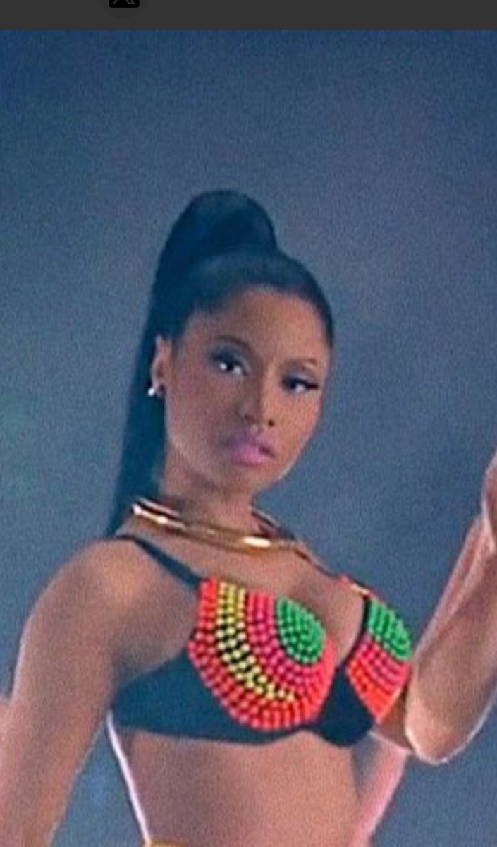 BIG BARBIE 🦄 tweet media