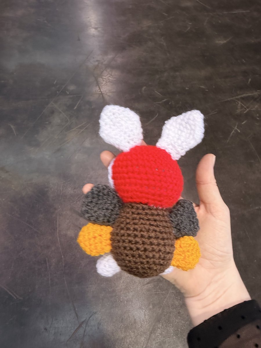 PaintedworldFiberarts tweet media